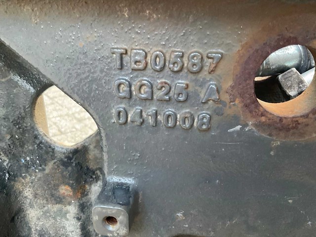 Valtra n1/2 & t0-3 gewichtendrager (2x) - afbeelding 4 van  5