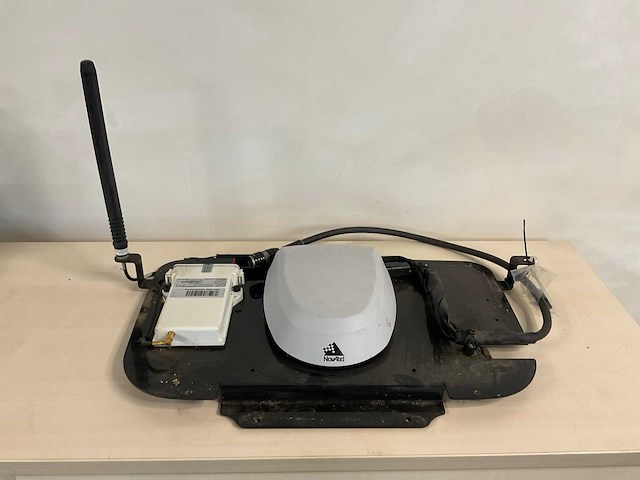 Valtra / novatel autoguide gps ontvanger - afbeelding 2 van  5