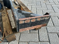 Valtra-valmet 8000-serie gewichtendrager - afbeelding 5 van  6