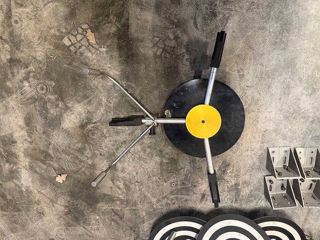 Vamag - 2014 - 3d - uitlijner / uitlijn apparaat - afbeelding 2 van  10