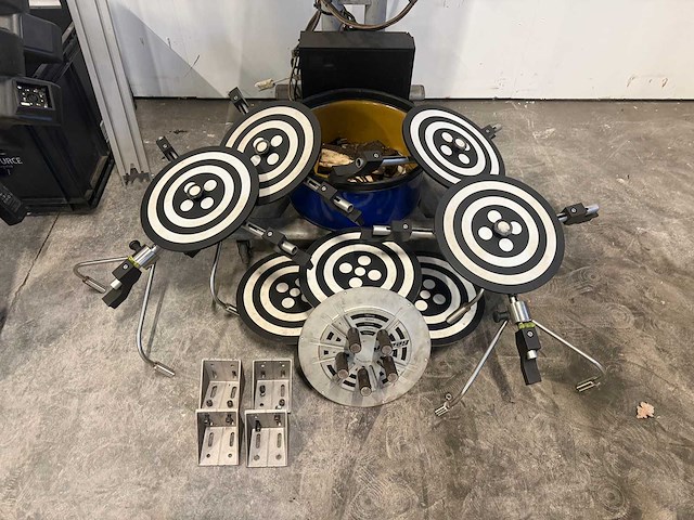 Vamag - 2014 - 3d - uitlijner / uitlijn apparaat - afbeelding 3 van  10