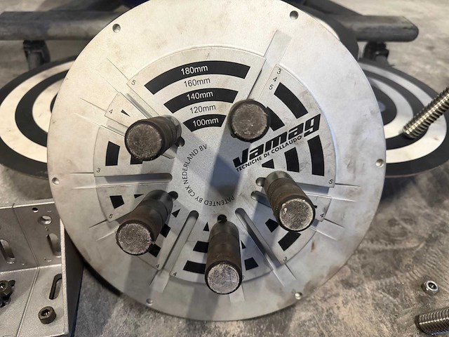 Vamag - 2014 - 3d - uitlijner / uitlijn apparaat - afbeelding 10 van  10