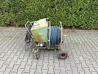 Van de berg slanghaspel met hogedrukpomp