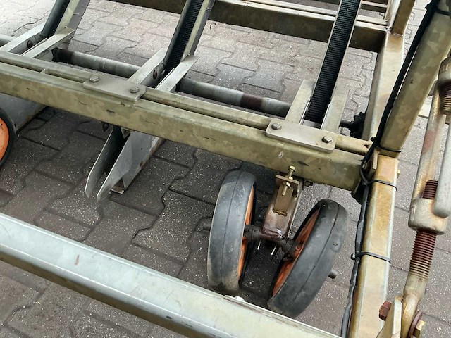 Van de beucken plant- en pootmachine - afbeelding 2 van  16
