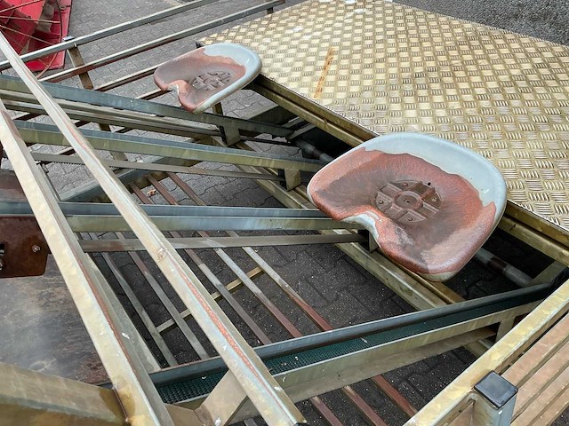Van de beucken plant- en pootmachine - afbeelding 9 van  16