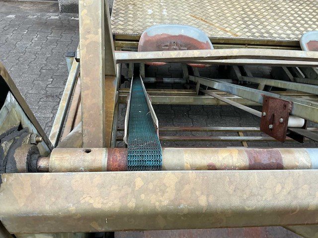 Van de beucken plant- en pootmachine - afbeelding 13 van  16