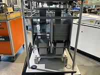 Van den berg stansmatrijzen display - afbeelding 5 van  6