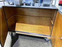 Van den berg stansmatrijzen display - afbeelding 6 van  6