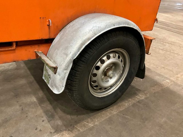 Van den dries brandstof aanhangwagen - afbeelding 4 van  13