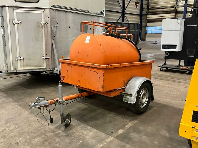 Van den dries brandstof aanhangwagen - afbeelding 1 van  13