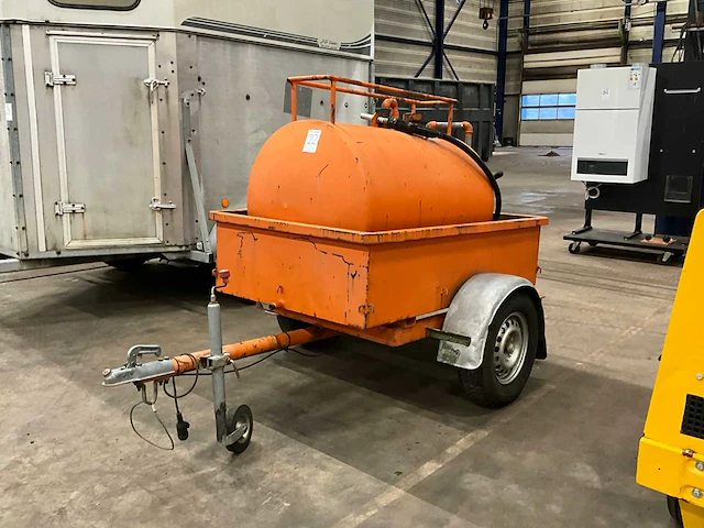 Van den dries brandstof aanhangwagen - afbeelding 1 van  13