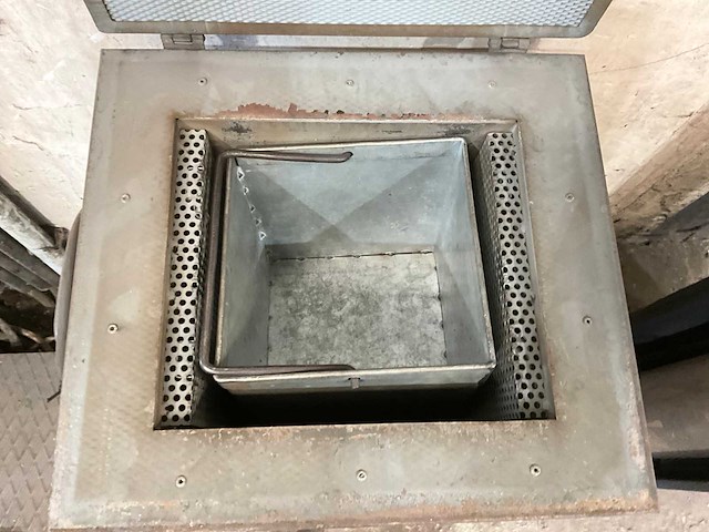 Van der bank elektroden oven - afbeelding 3 van  4