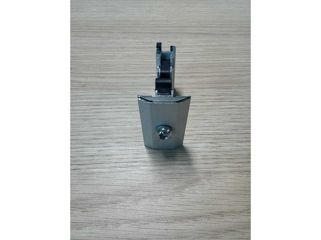 Van der valk - 721550 - tussenklem tbv zonnepanelen (150x) - afbeelding 4 van  4