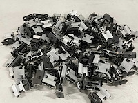 Van der valk - aluminium middenklem profiel 28-50 zwart (100x) - afbeelding 1 van  4