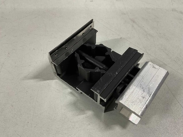 Van der valk - eindklem aluminium 28-50 zwart (175x) - afbeelding 3 van  3