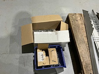 Van der valk en solarstell luifelkits, winddeflectoren en zijplaten - afbeelding 2 van  10