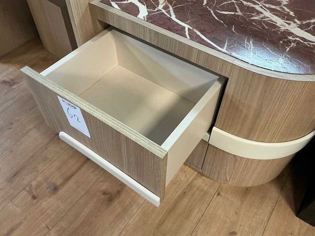 Van drie side table - afbeelding 2 van  3