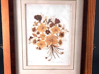 Van droogbloemen vervaardigde wandversiering - afbeelding 1 van  5