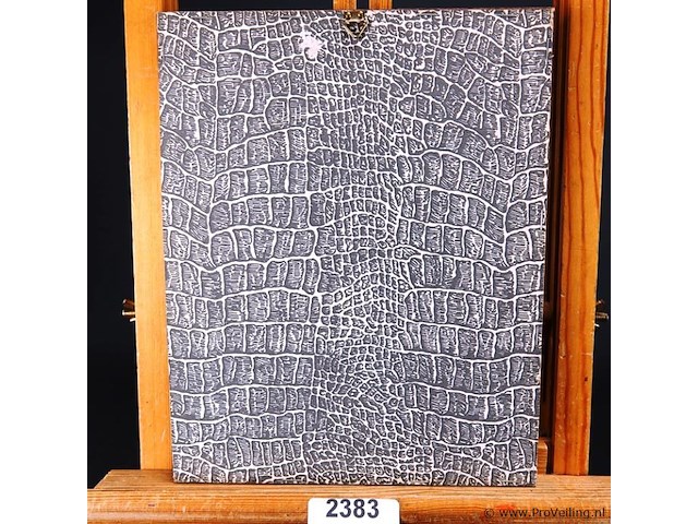 Van droogbloemen vervaardigde wandversiering - afbeelding 5 van  5