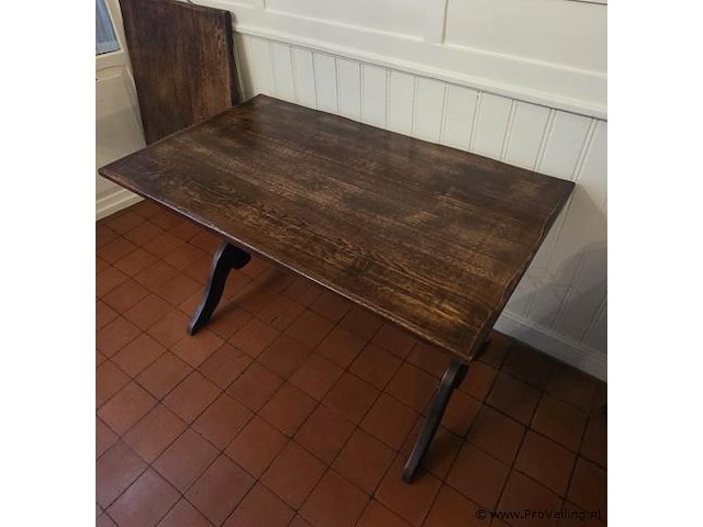 Van hutten selectionnorm houten tafel - afbeelding 1 van  1