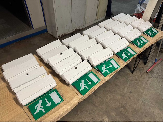 Van lien endurance noodverlichting armatuur (185x) - afbeelding 14 van  18