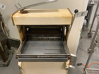Van lierde-boons broodsnijmachine - afbeelding 2 van  4