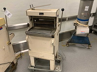 Van lietde-boons vlb 40/11 broodsnijmachine - afbeelding 1 van  4