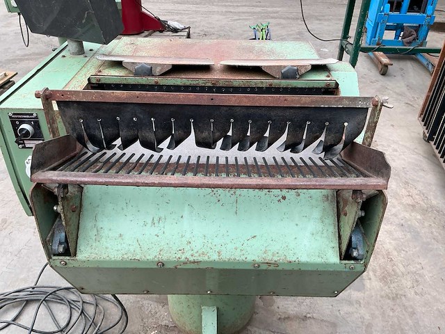 Van nobelen lelie 1 bollentelmachine - afbeelding 2 van  5