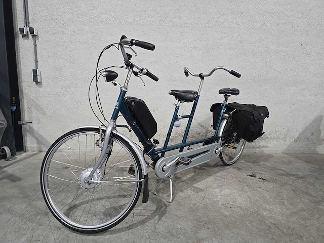 Van raam - elektrische - tandem - elektrische fiets - afbeelding 5 van  11