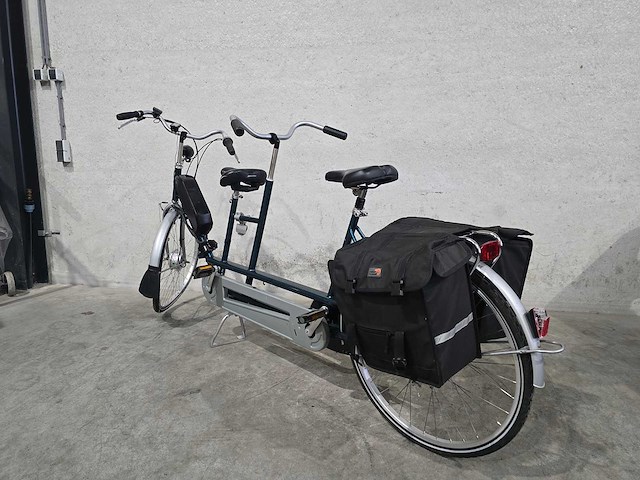 Van raam - elektrische - tandem - elektrische fiets - afbeelding 7 van  11
