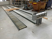 Van riet pallet rollenbaan