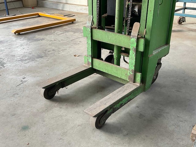 Van rooyen 250mt stapelaar - afbeelding 4 van  9