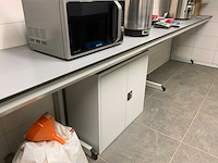 Van schaik en berghuis laboratorium meubel opstelling - afbeelding 3 van  10