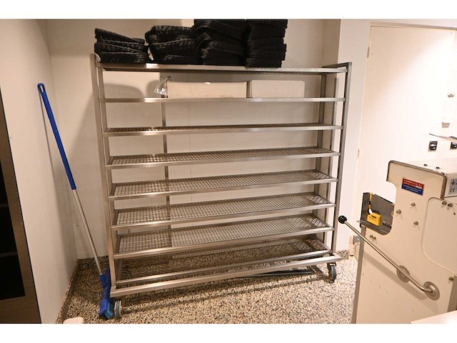 Van ‘t wout 8-delige afkoelwagen - afbeelding 1 van  4