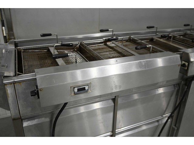 Van ‘t wout rvs mobiele koelwerkbank / oliebollenlijn - afbeelding 6 van  17