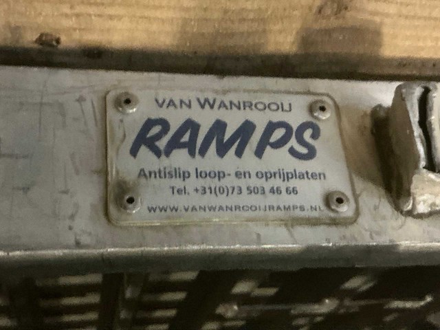 Van wanrooij antislip loop- en oprijplaat - afbeelding 4 van  4