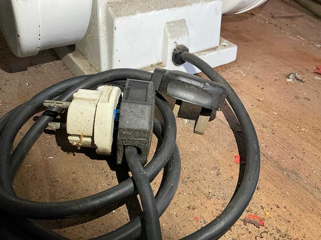 Vanco flexiband model1 verticale bandschuurmachine - afbeelding 8 van  10