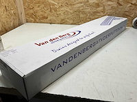 Vandenberg finish line douchegoot abs 1000x50mm zu. blind matzwart rvs rooster waterslot 50mm(rooster omgekeerd=tegelrooster) - afbeelding 1 van  1