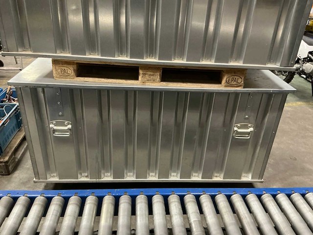 Vanderlande transportkist - afbeelding 1 van  5