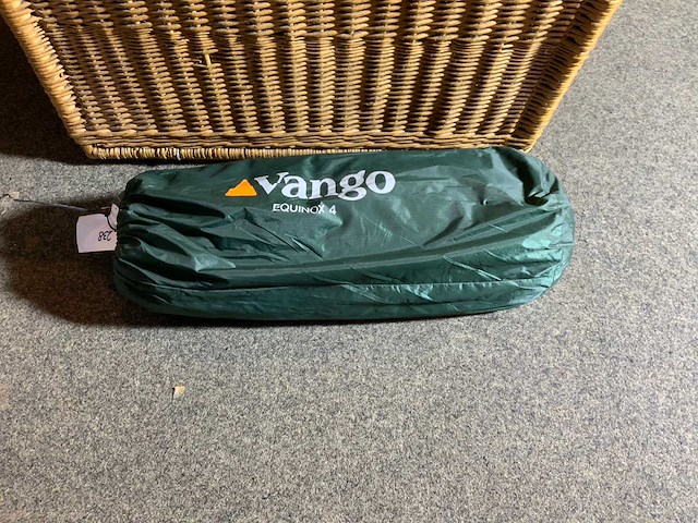Vango equinox 4 kampeertent - afbeelding 1 van  3