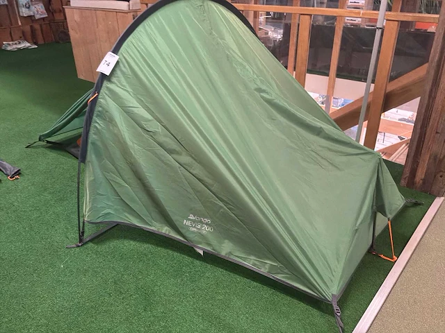 Vango nevis 200 kampeertent - afbeelding 1 van  6