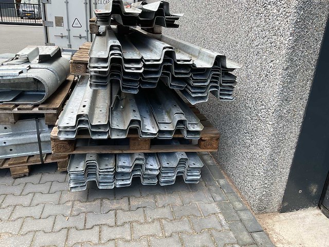 Vangrail - afbeelding 9 van  14