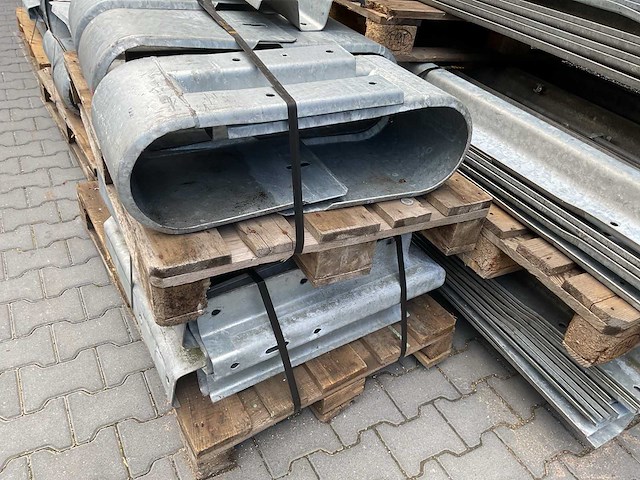 Vangrail - afbeelding 10 van  14