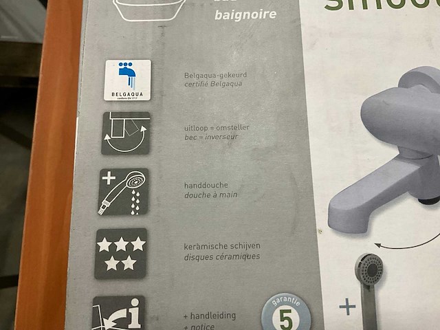 Vanmarcke smooth white badkraanset - afbeelding 2 van  8