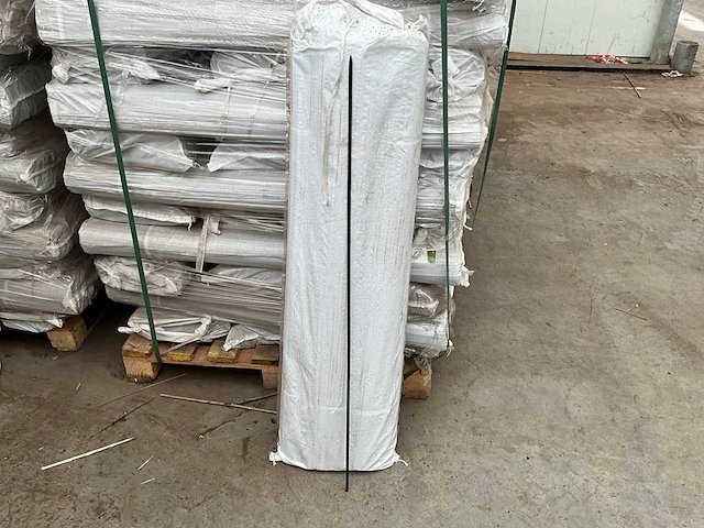 Vannifterik 1125x ø7,5 mm partij splitbamboe plantstok - afbeelding 1 van  8