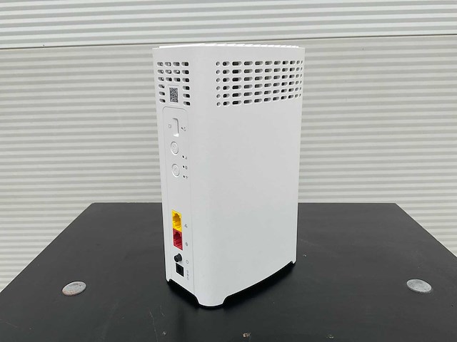 Vantiva wifi, router & switch - afbeelding 1 van  4