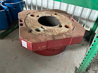 Varco master bushing voor rotary table van een boorinstallatie - afbeelding 1 van  2