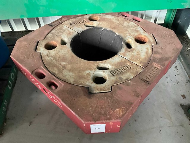 Varco master bushing voor rotary table van een boorinstallatie - afbeelding 2 van  2