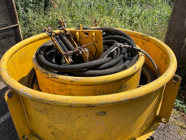 Varco systems partij kabel en hydraulische slangen - afbeelding 1 van  6