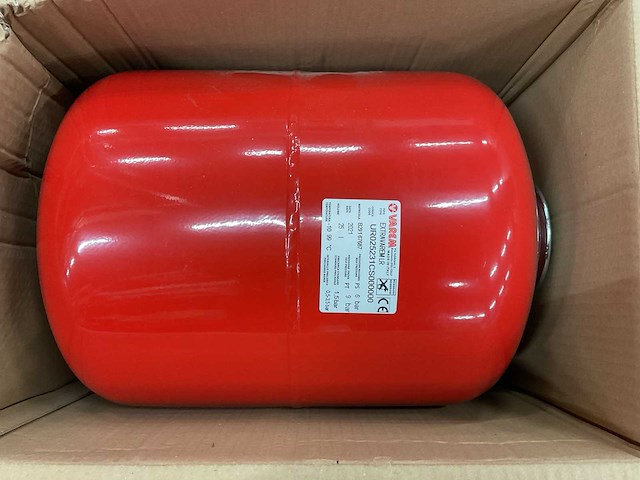 Varem extravarem 25l expansievat - afbeelding 1 van  3
